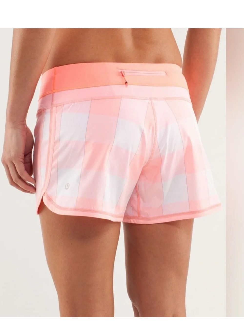 Lululemon Athletica Groovy Women's Pink Peach Gingham Running Shorts sz 4